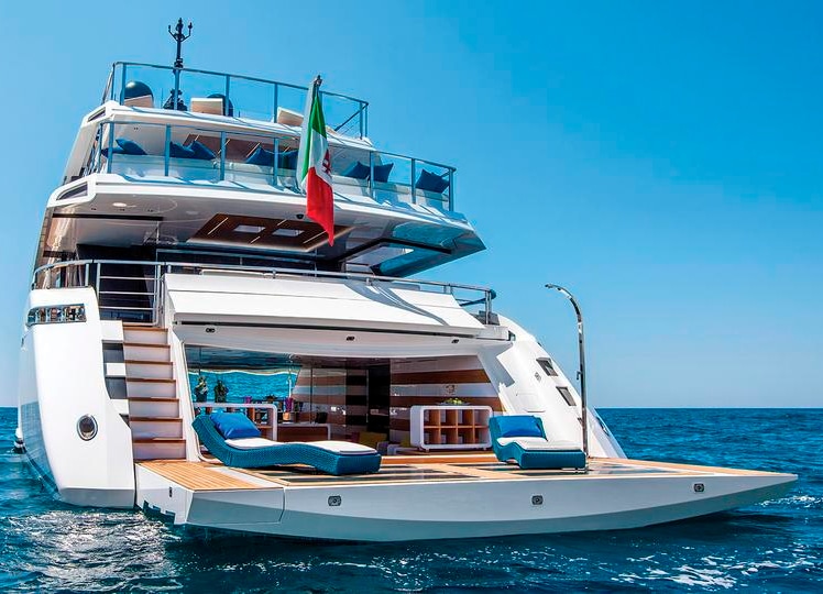 Mangusta yacht for sale