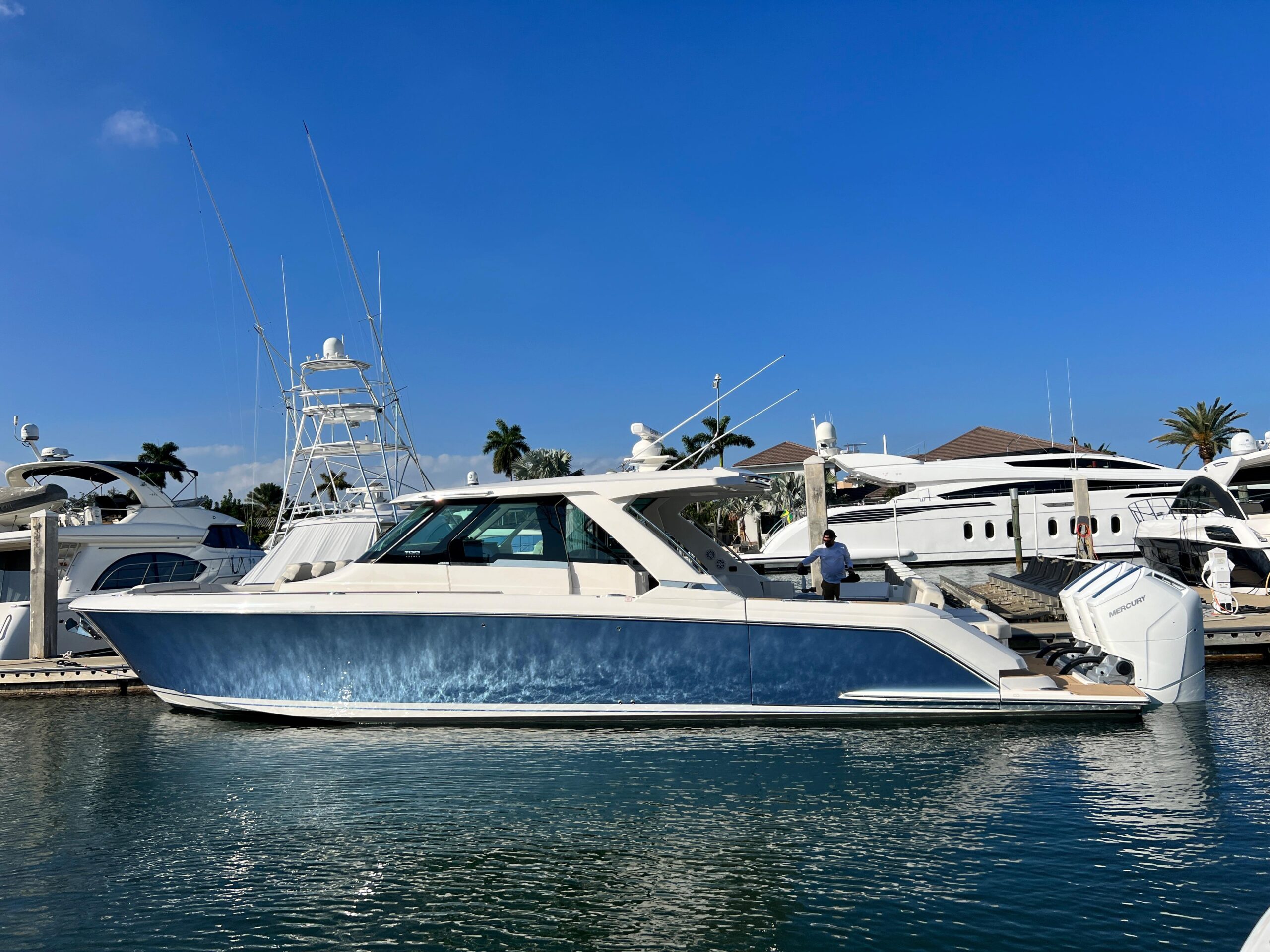 tiara yacht dealers florida