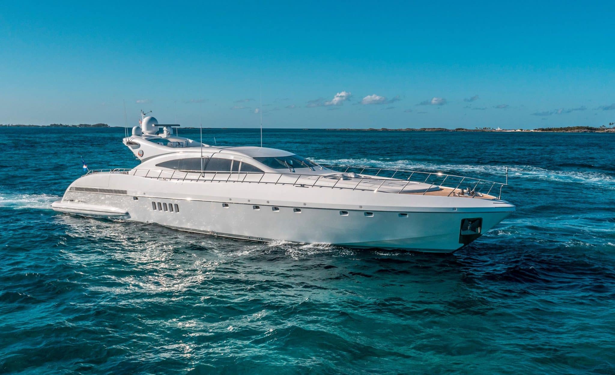 mangusta yachts 108
