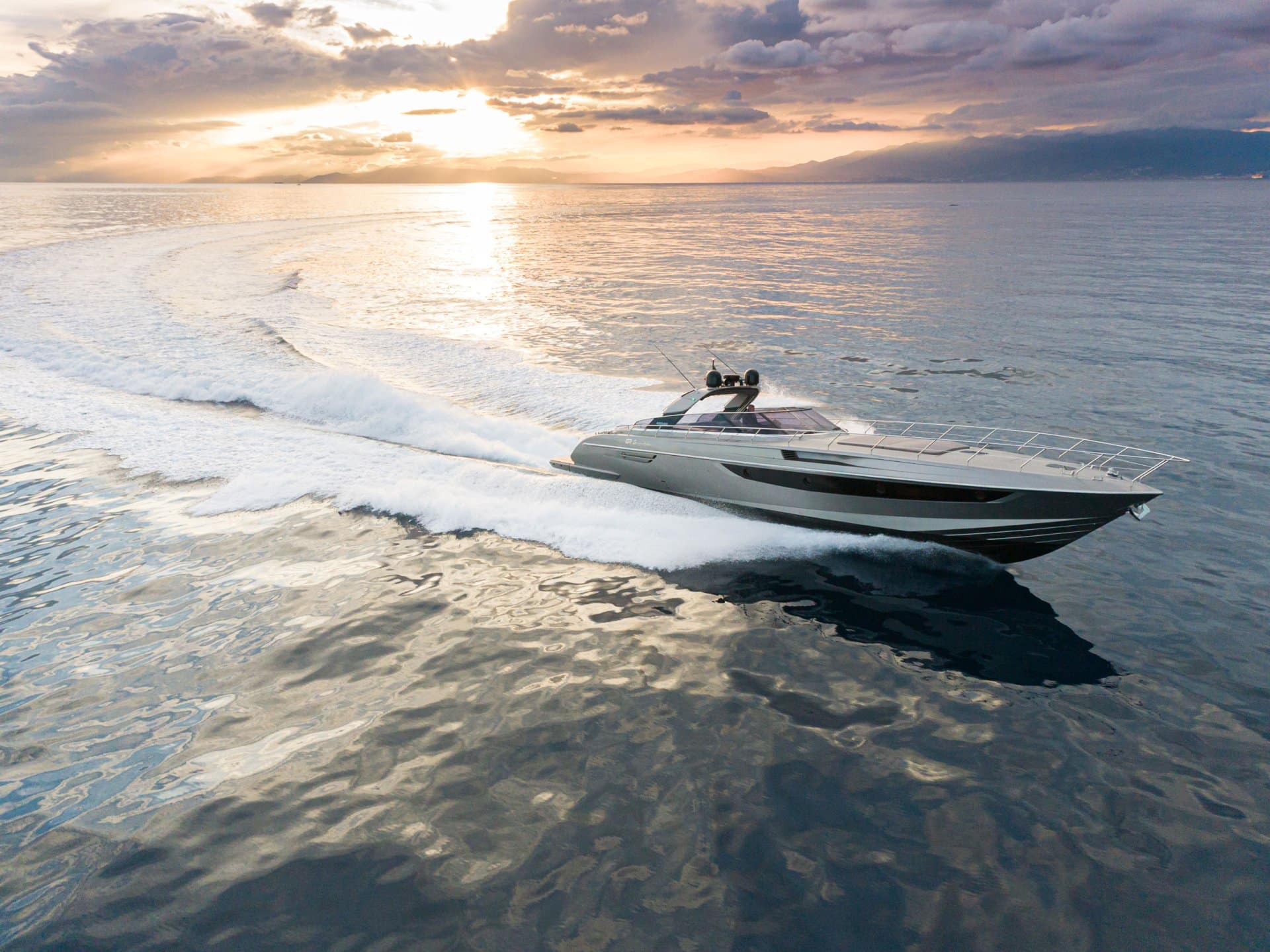 FYI Yachts Named Exclusive Dealer of Rizzardi Yachts in the US: Elevating Luxury Boating Experience